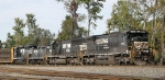 NS 8720 leads train 350 towards the signals at Aycock